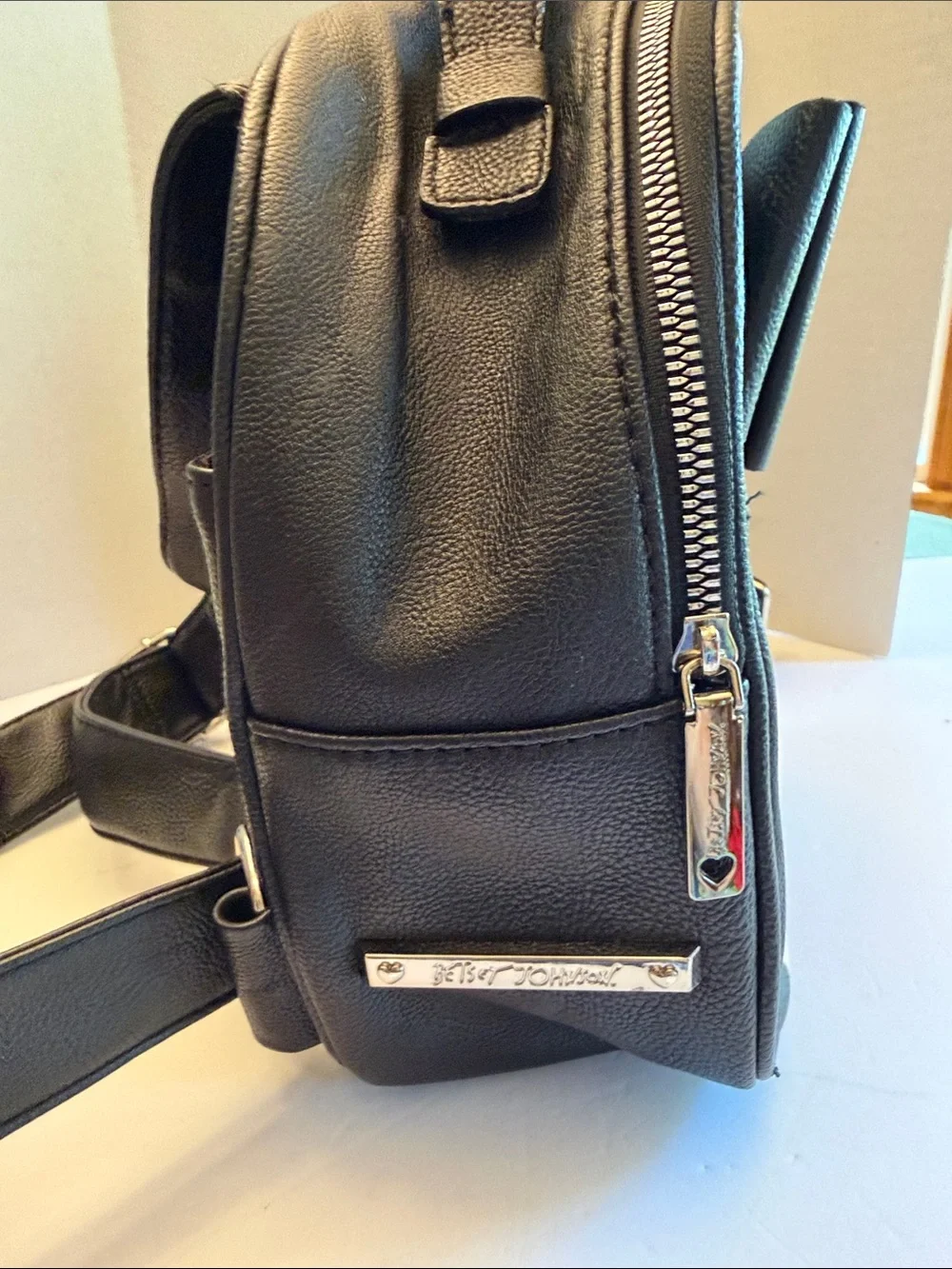 Betsey Johnson betsey johnson